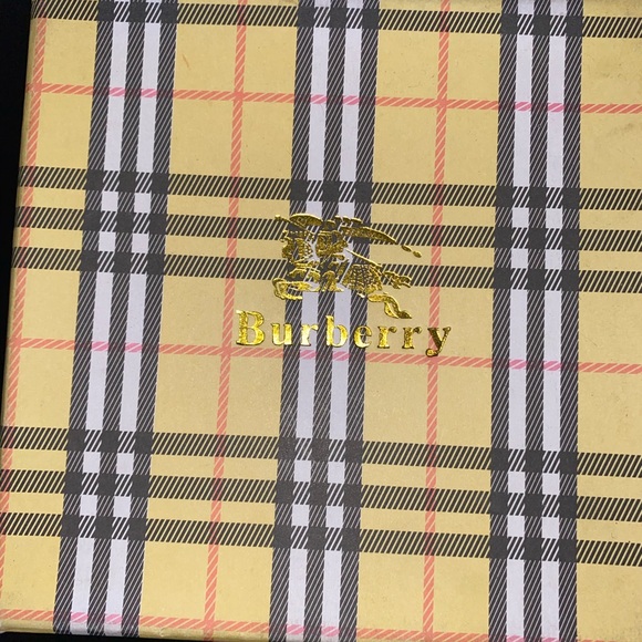 Burberry belt reversible with original box - Picture 1 of 4